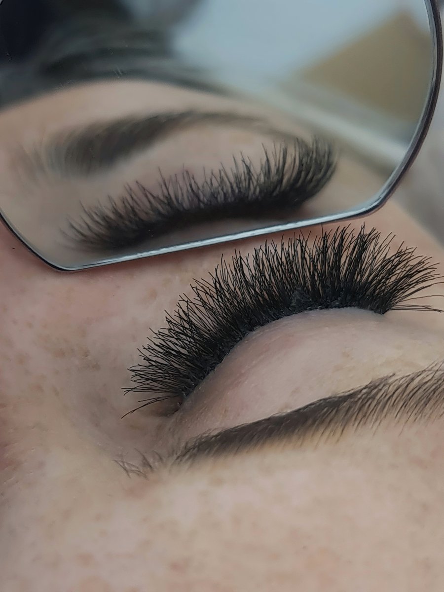 Close-up of weekend lashes showing cluster placement in Dundee
